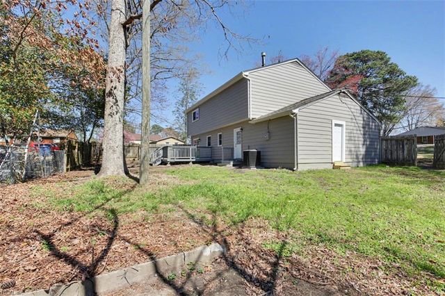 181 E Rexford DR, Newport News, VA 23608