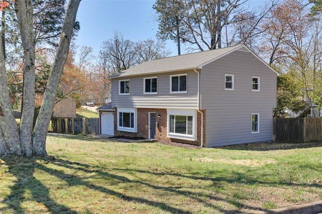 181 E Rexford DR, Newport News, VA 23608