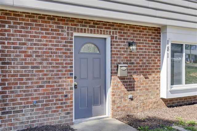 181 E Rexford DR, Newport News, VA 23608