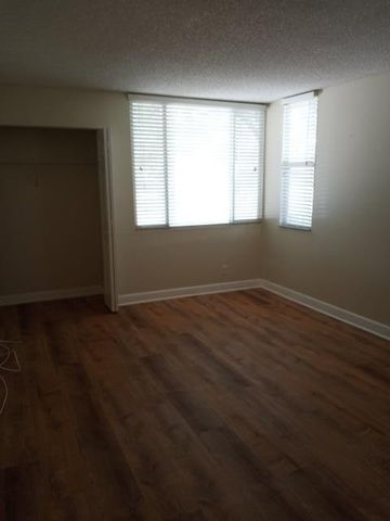 801 LYONS Road 19101, Coconut Creek, FL 33063