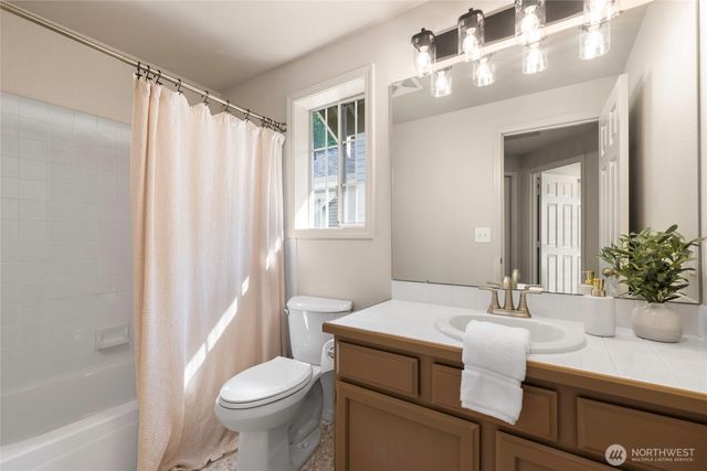 8301 61st Street W, University Place, WA 98467