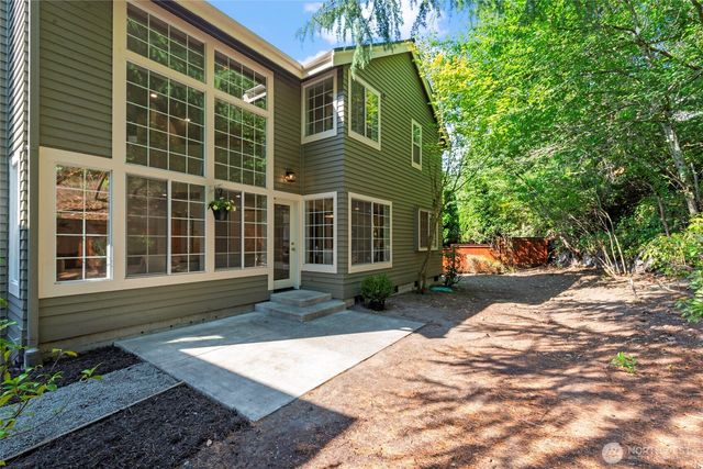 8301 61st Street W, University Place, WA 98467