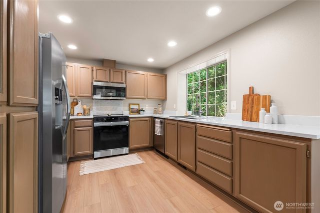 8301 61st Street W, University Place, WA 98467