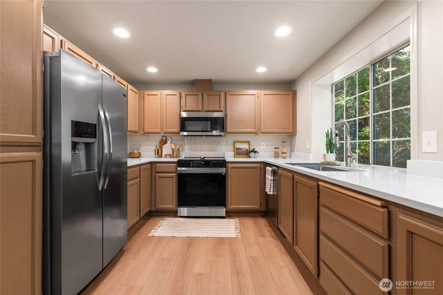 8301 61st Street W, University Place, WA 98467