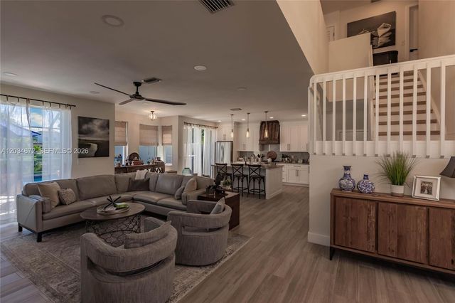 15623 NW 5th Street, Pembroke Pines, FL 33028