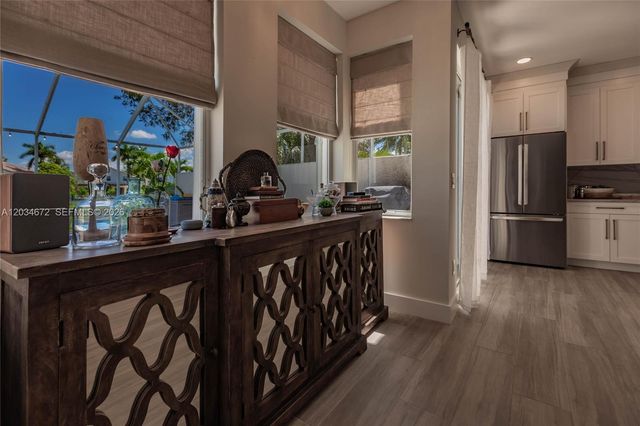 15623 NW 5th Street, Pembroke Pines, FL 33028