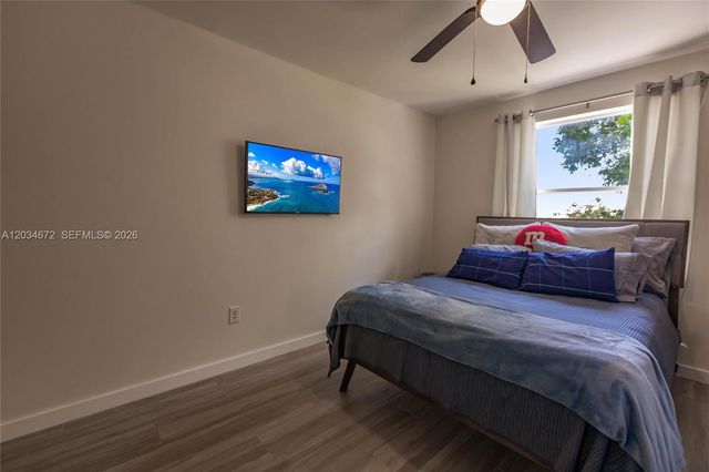 15623 NW 5th Street, Pembroke Pines, FL 33028
