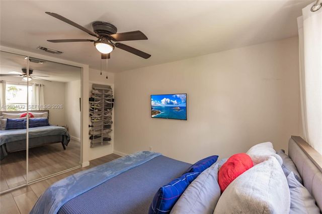 15623 NW 5th Street, Pembroke Pines, FL 33028