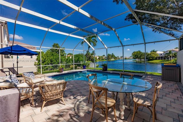 15623 NW 5th Street, Pembroke Pines, FL 33028