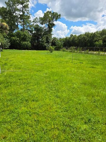 648 Avenida del Sur, Clewiston, FL 33440