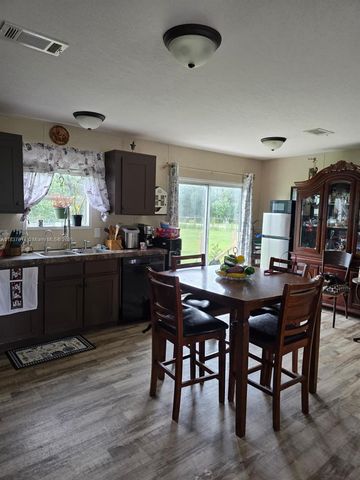 648 Avenida del Sur, Clewiston, FL 33440