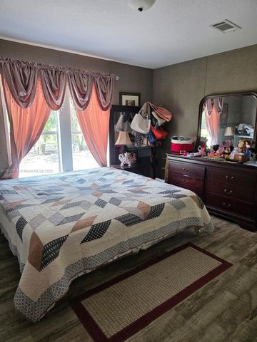 648 Avenida del Sur, Clewiston, FL 33440