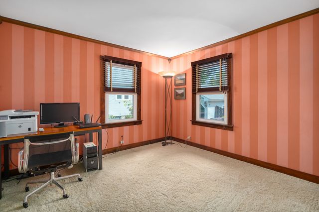 305 Schwab Street, Thornton, IL 60476