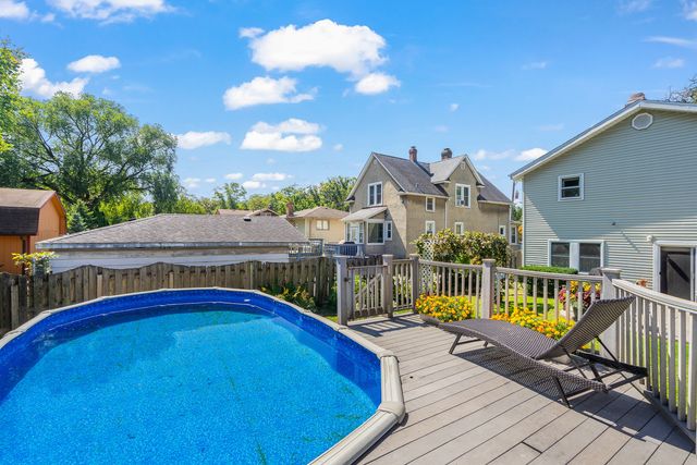 305 Schwab Street, Thornton, IL 60476