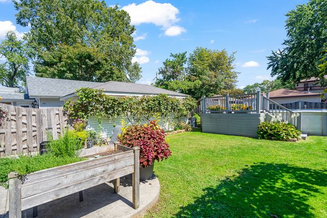 305 Schwab Street, Thornton, IL 60476