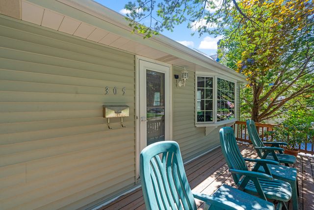 305 Schwab Street, Thornton, IL 60476