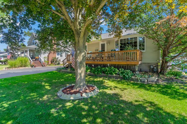 305 Schwab Street, Thornton, IL 60476