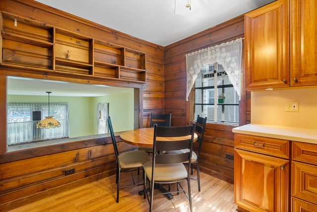 305 Schwab Street, Thornton, IL 60476