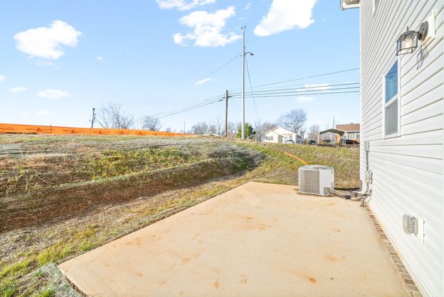 919 Martin St, Clarksville, TN 37040