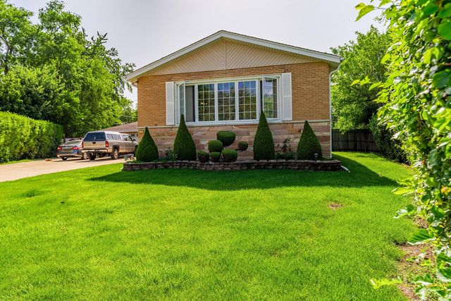433 E Cherry Hill Drive, Addison, IL 60101