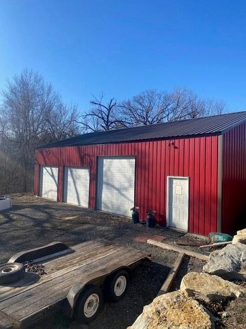 100 N 94 Street, Edwardsville, KS 66111