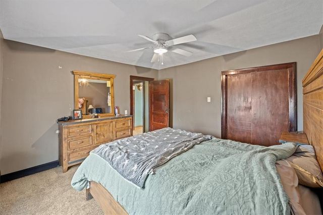 100 N 94th Street, Edwardsville, KS 66111