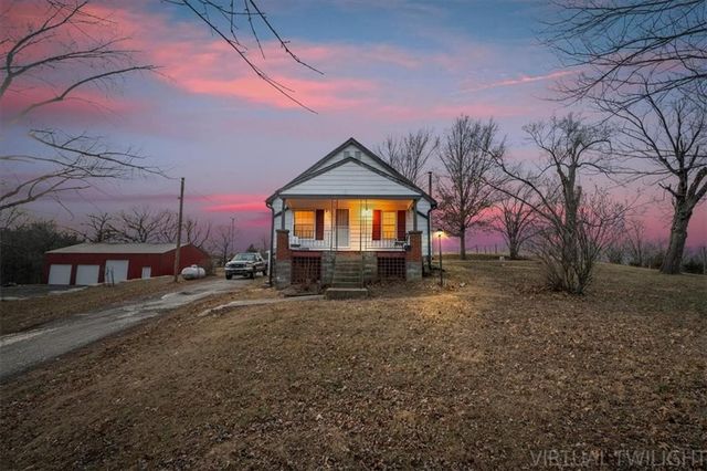 100 N 94th Street, Edwardsville, KS 66111