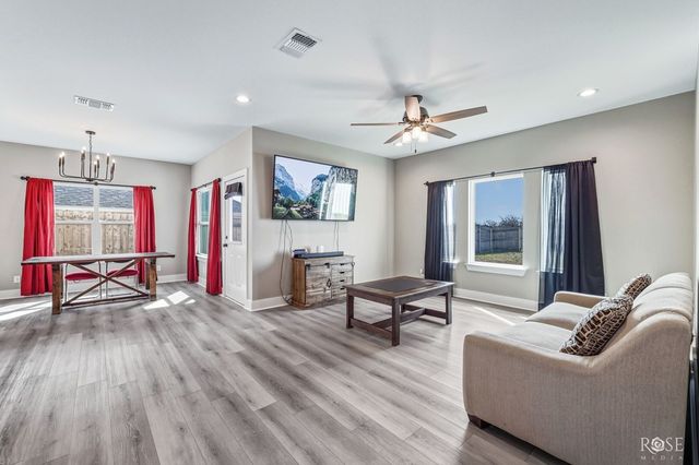 211 S Buchanan Street, San Angelo, TX 76903