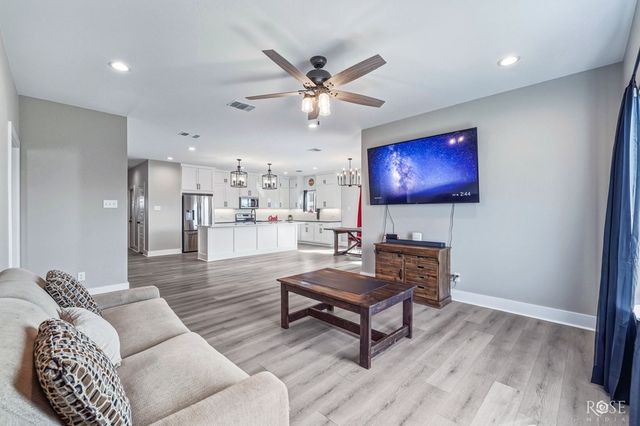 211 S Buchanan Street, San Angelo, TX 76903