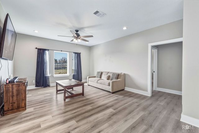 211 S Buchanan Street, San Angelo, TX 76903