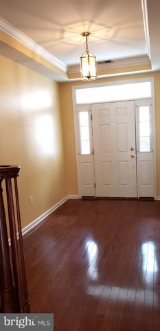 4 BLAKE DR, Pennington, NJ 08534
