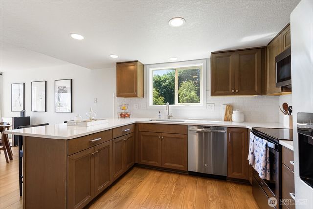 3911 Wetmore Avenue #6B, Everett, WA 98201