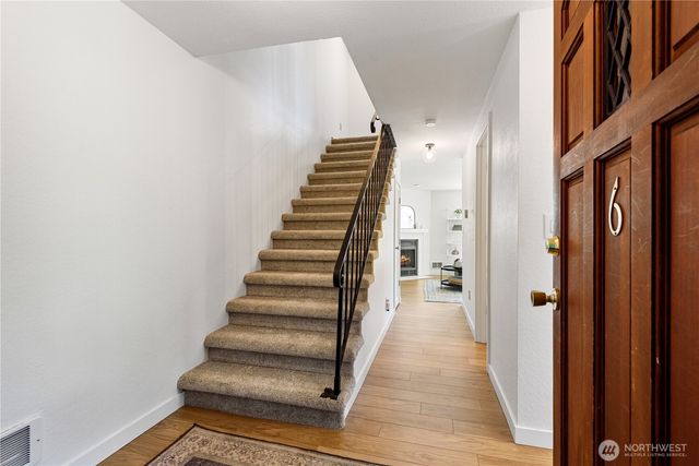 3911 Wetmore Avenue #6B, Everett, WA 98201