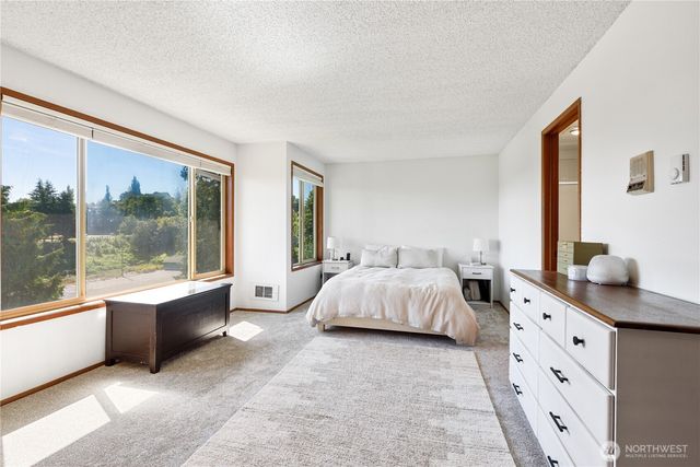 3911 Wetmore Avenue #6B, Everett, WA 98201