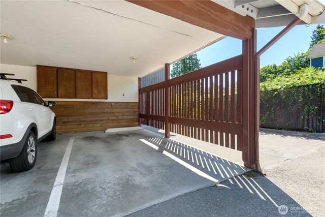 3911 Wetmore Avenue #6B, Everett, WA 98201