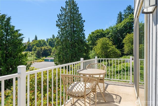 3911 Wetmore Avenue #6B, Everett, WA 98201