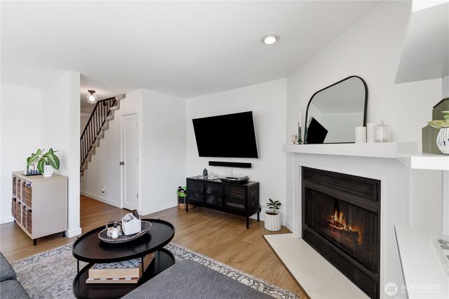 3911 Wetmore Avenue #6B, Everett, WA 98201