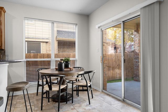 10413 Stoneside Trail, Fort Worth, TX 76244