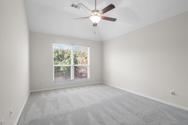 10413 Stoneside Trail, Fort Worth, TX 76244