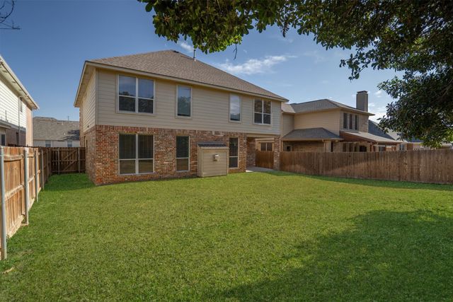 10413 Stoneside Trail, Fort Worth, TX 76244