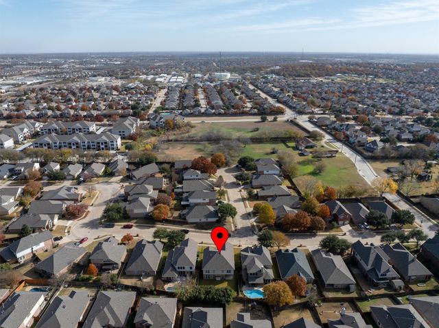 10413 Stoneside Trail, Fort Worth, TX 76244