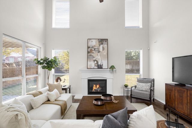 10413 Stoneside Trail, Fort Worth, TX 76244