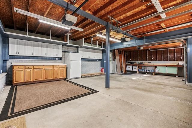 2301 Lees Summit Road, Lee's Summit, MO 64064