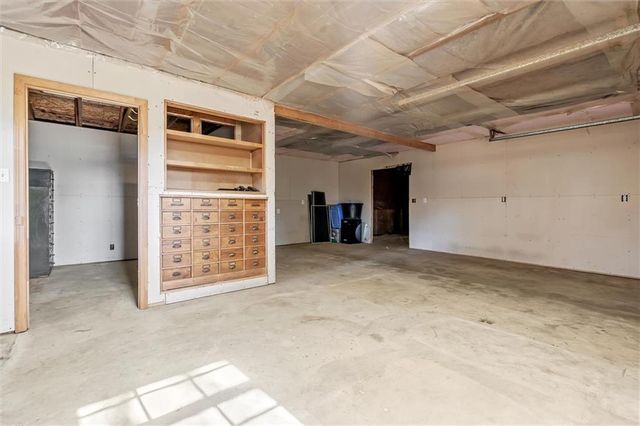 2301 Lees Summit Road, Lee's Summit, MO 64064