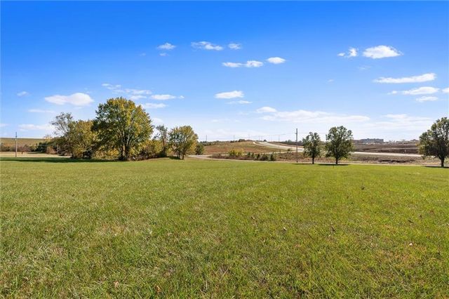 2301 Lees Summit Road, Lee's Summit, MO 64064