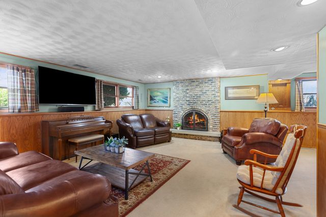 1400 Palmer Street, Downers Grove, IL 60516