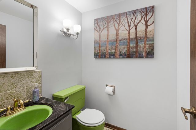 1400 Palmer Street, Downers Grove, IL 60516