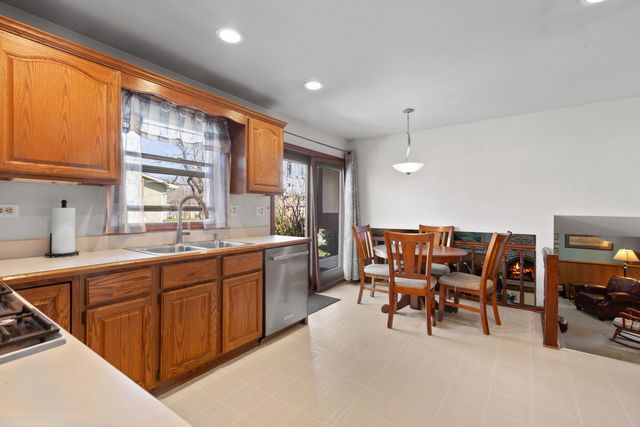 1400 Palmer Street, Downers Grove, IL 60516