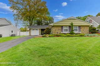 60 Fordham Drive, Aberdeen, NJ 07747