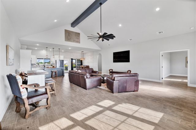 1040 Cloudy Court, Weatherford, TX 76085